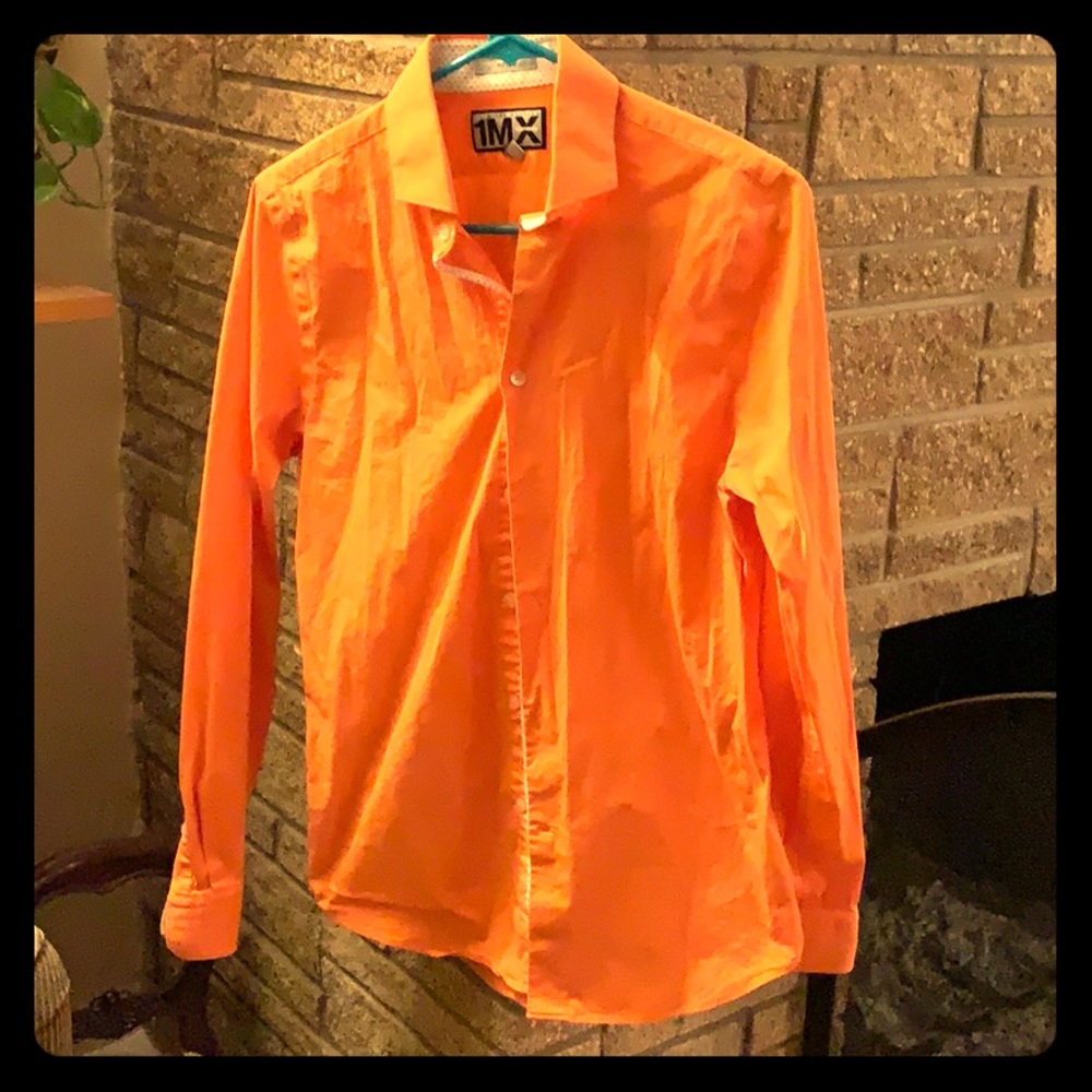 Express small men’s dress shirt orange.